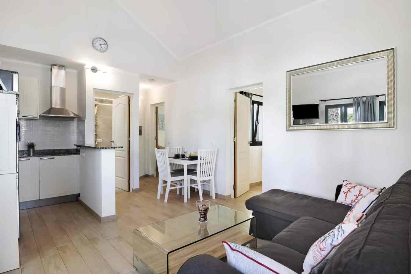 Bungalow La Roca Коста Тегисе Екстериор снимка